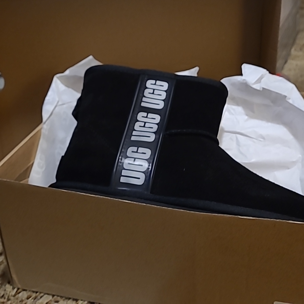 Womens Ugg Classic Mini Side Logo Boot, Size 6, Color: Black